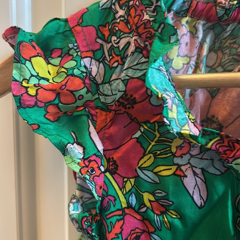 Roller Rabbit floral top - Picture 3 of 7